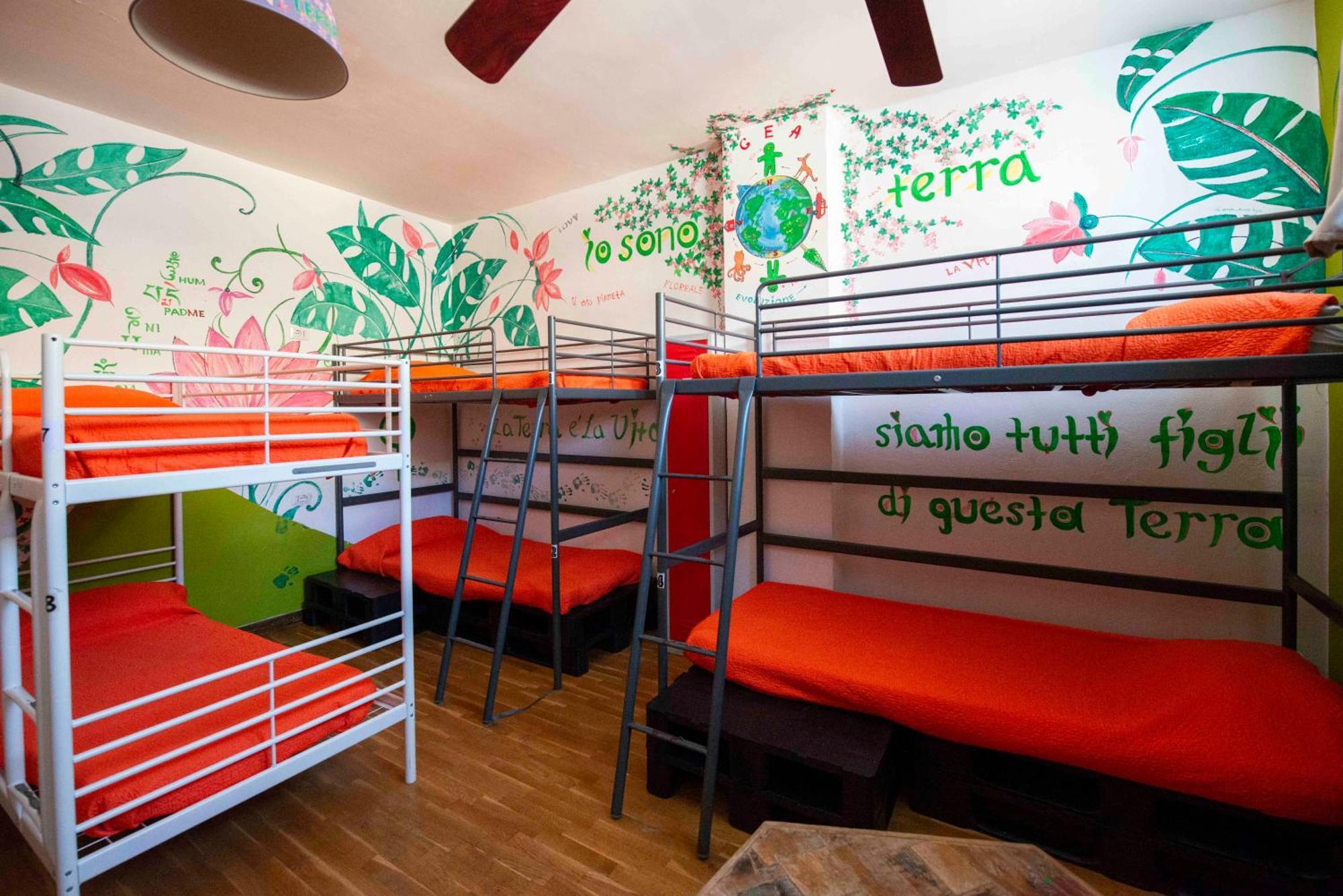 Eco Hostel Floreale Ercolano Bagian luar foto